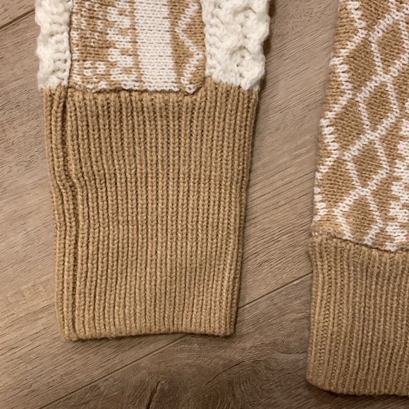 Size s women’s Dakota by Steven madden multi pattern sweater - Picture 3 of 6